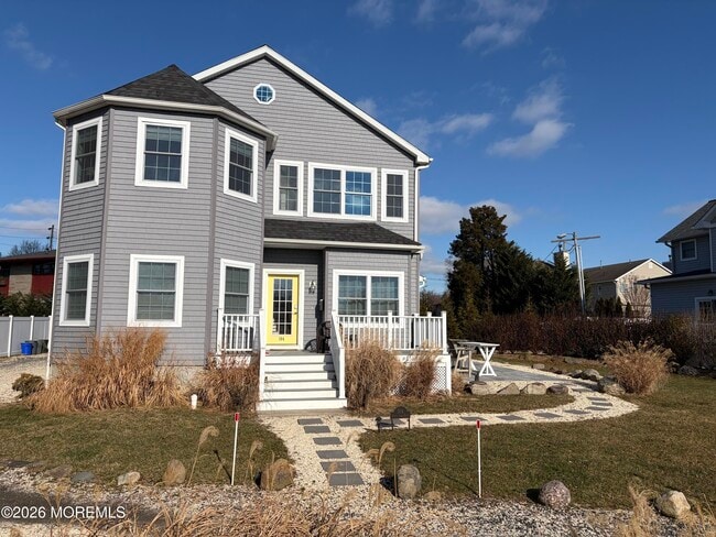 Photo - 504 N Lake Dr