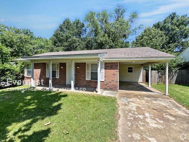 Building Photo - 922 Woodburne Pl Rental