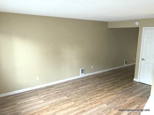 Photo - 19202 SE River Rd