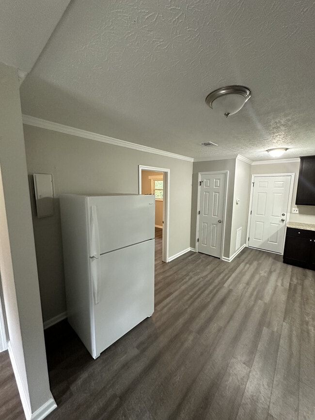 25 Fox Hall Dr