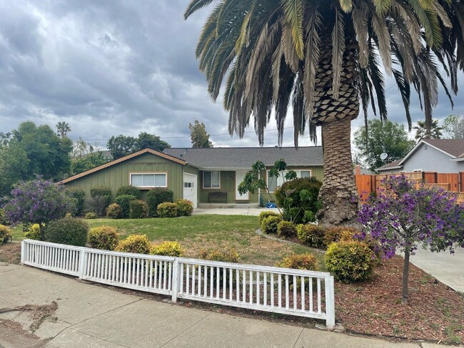 SAN JOSE - Well Maintained 3/2 In A Quiet ... - SAN JOSE - Well Maintained 3/2 In A Quiet ... Casa