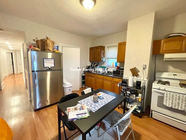 Building Photo - 45 Crescent Ave Unit 3 Rental