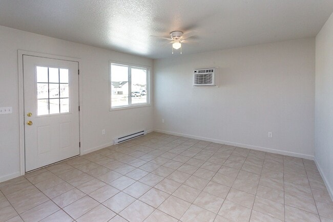 Photo - 3 Bedroom, Single-story Townhomes for rent... Unit 2603 S 2nd Ave #7