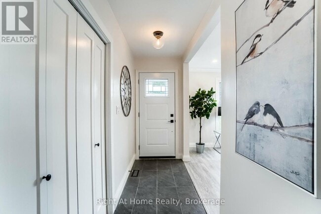 Photo - 69 Heather Rd