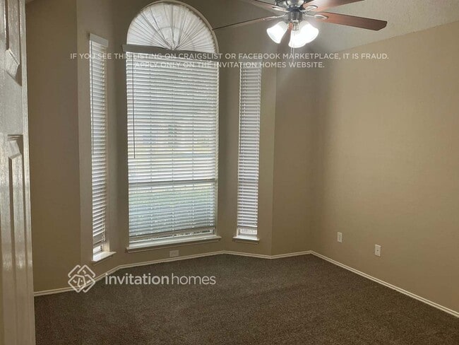 Photo - 2012 Creek Royal Dr