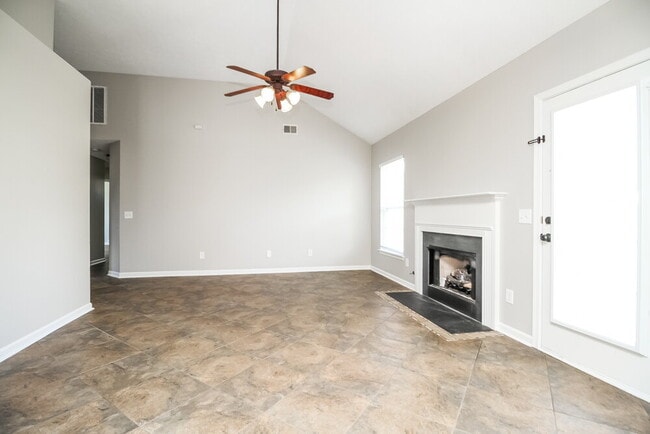 2963 Buckner Ln