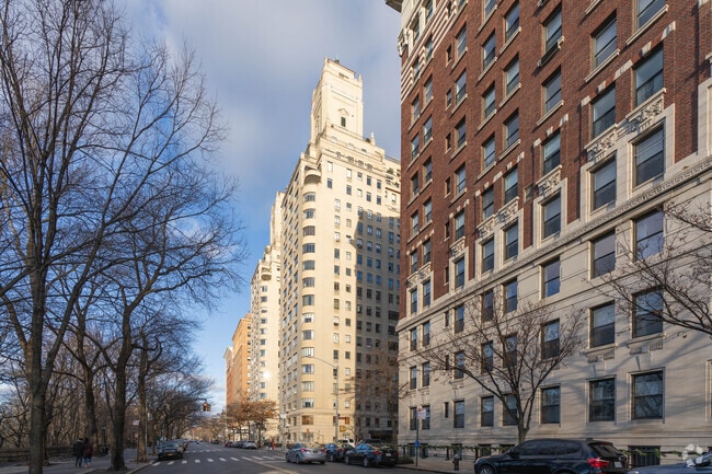 Photo - The Normandy