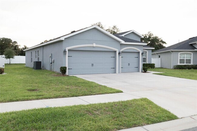 1069 Montgomery Ln