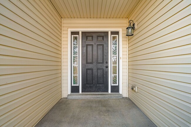 Photo - Pet Friendly Three Bedroom with Bonus!