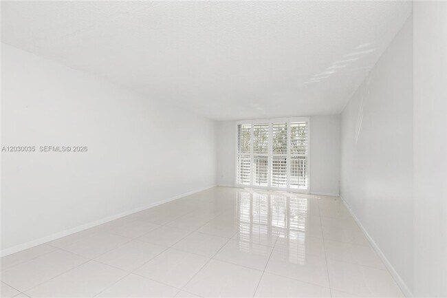 Photo - 210 Seaview Dr Unit 207