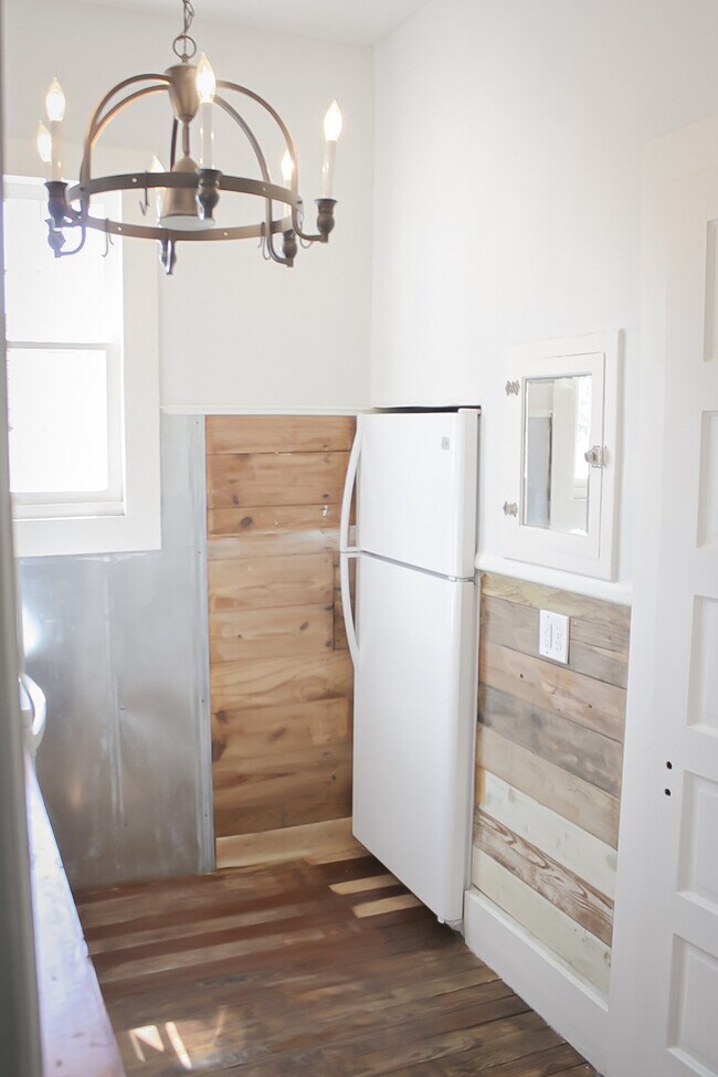 Photo - 2627 Avenue K