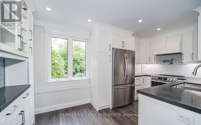 Photo - 49 Royce Ave