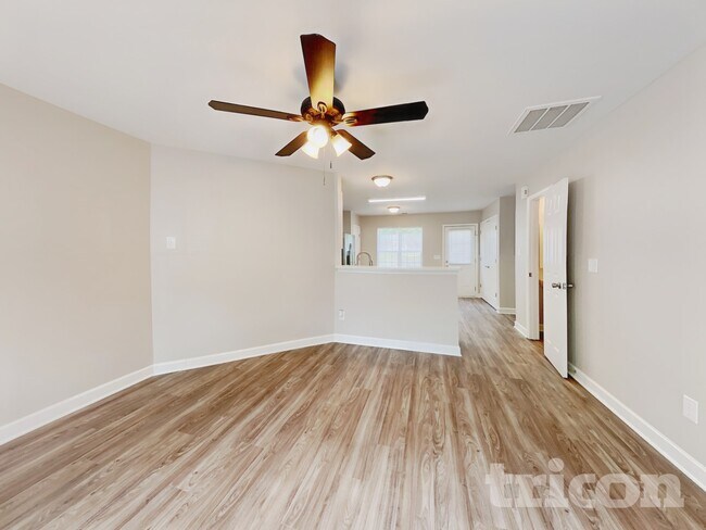 Photo - 309 Peachtree Rd