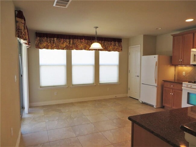 Photo - 109 Eisenhower Court