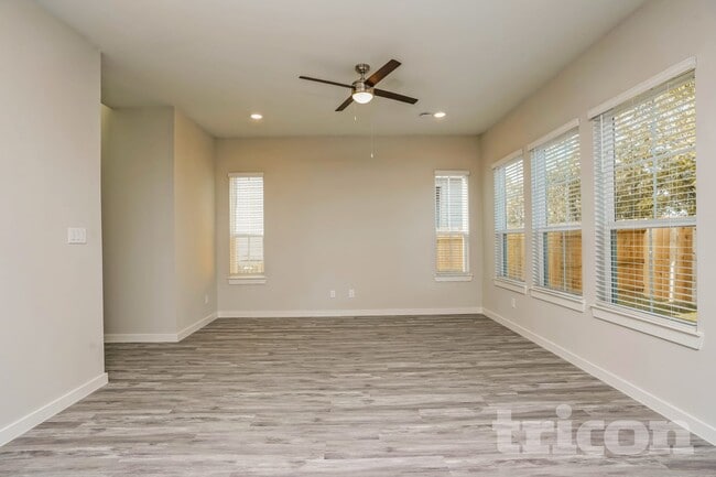 Photo - 9835 Willow Creek Commerce Dr