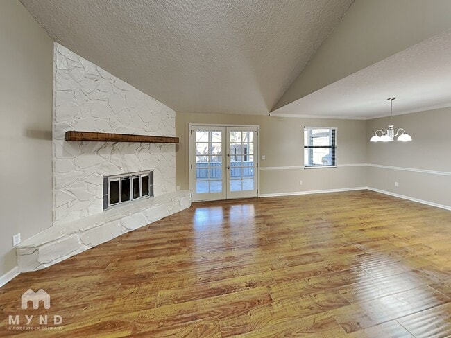 Photo - 3315 Blackfoot Trail S