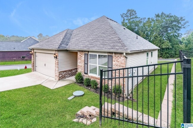 Photo - 11 Cottage Ln