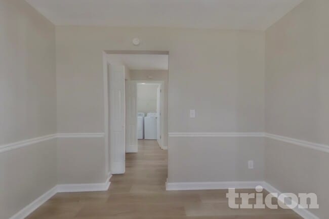 140 N Greenfield Cir