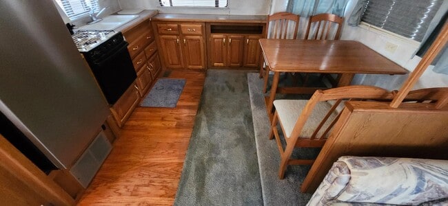 Photo - 2155 Gary St