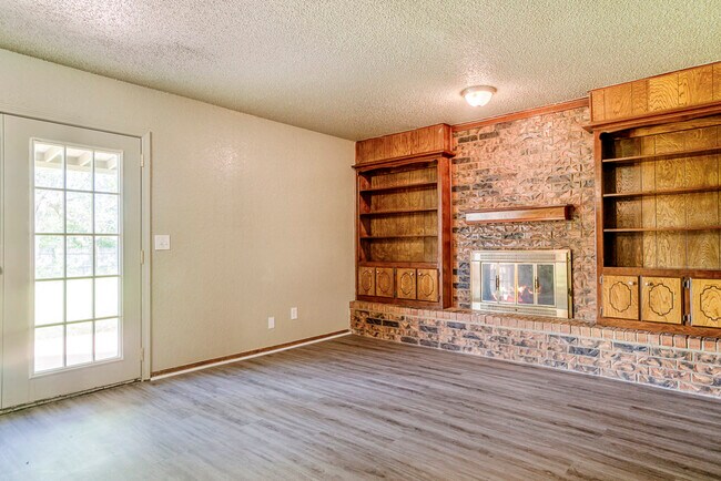 Photo - 5520 Evanbrook Terrace