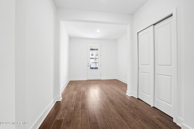 Photo - 103 Woolley Ct