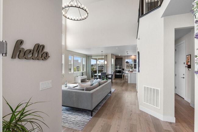 Photo - 6625 S Lee St