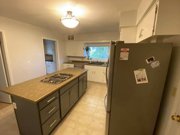 Photo - 109 E South Ave