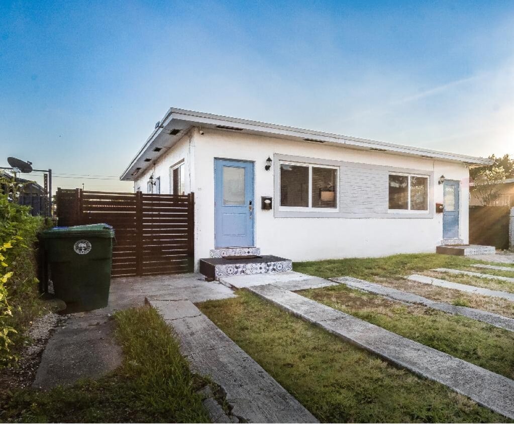 Photo - 2162 NW 18th Terrace (Miami, FL)