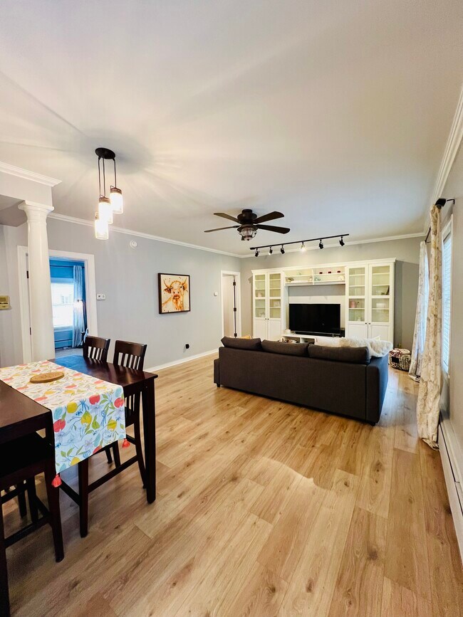 Photo - 960 N Sherman St Unit 1F