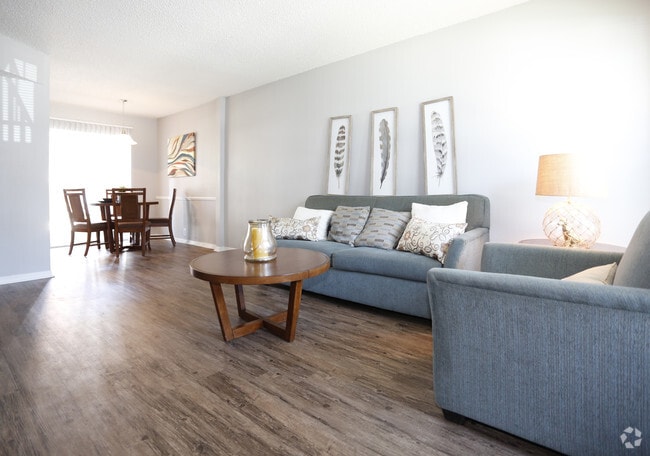 2BR/1BA -945SF - The Villas at Stone Creek