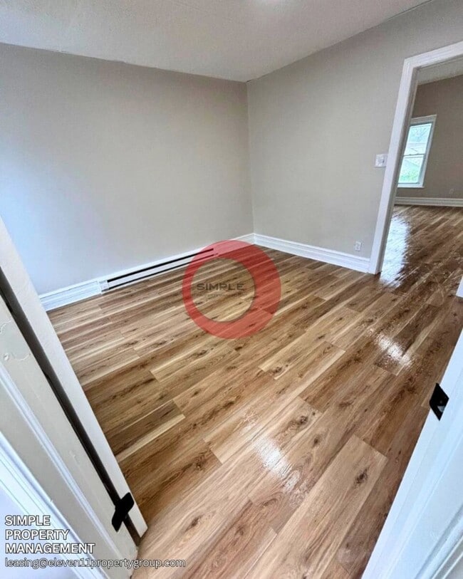 Photo - Massive 5 bedroom 1 bath house with fence in yard