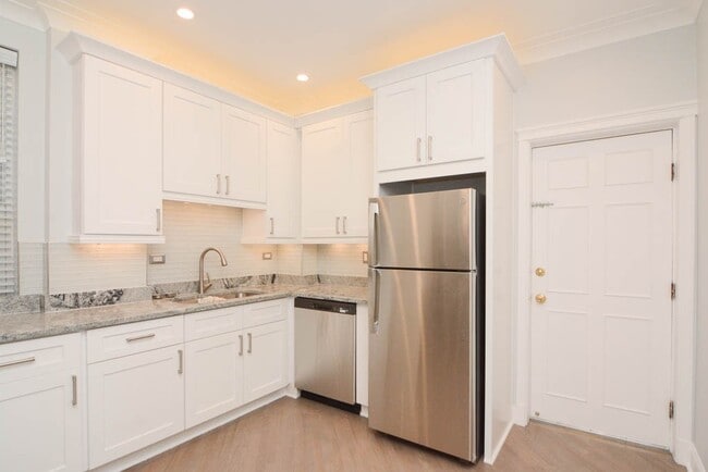 Photo - 3144 N Oakley Ave Unit 1 HC
