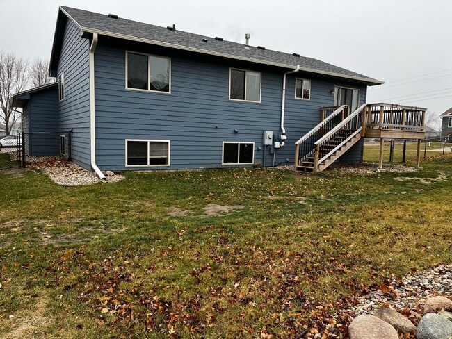 Photo - 5 Bed/2 Bath Rental Home on West Side!