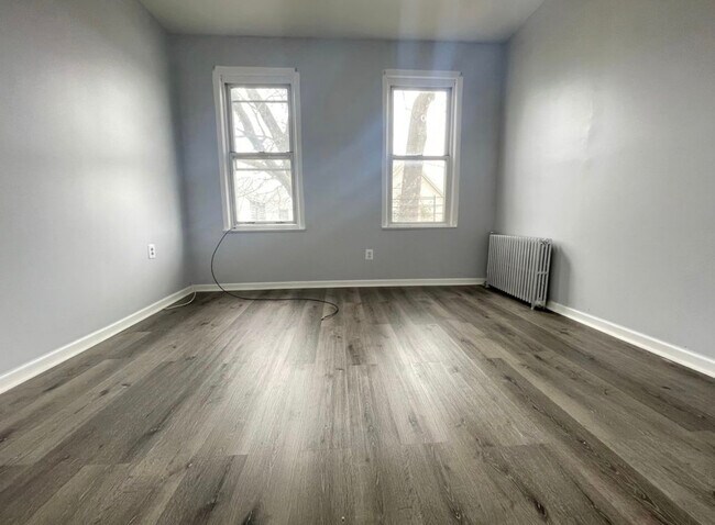 Photo - 41 W 54th St Unit 2R