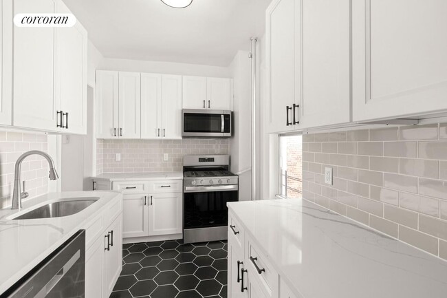 Photo - 720 W 173rd St