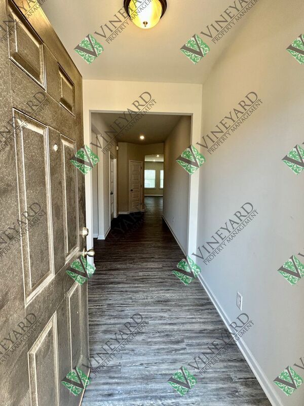 Photo - 103 Juliette Ct