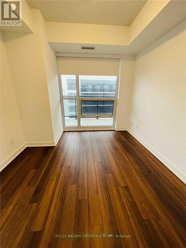 Photo - 30 Samuel Wood Wy Unité 2004