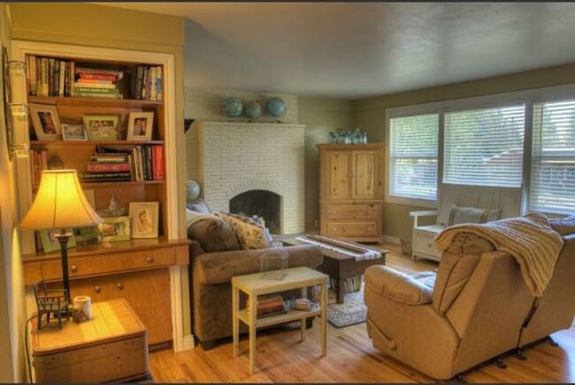 Photo - Available June 5th Spacious 3 Bedroom Rancher with Finished Basement & Beautiful Upgrades