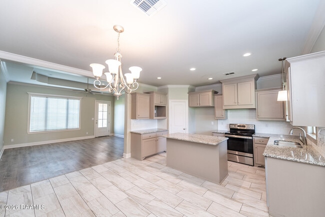 468 Montgomery Rd