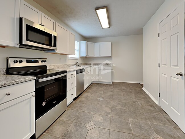 Photo - 2159 Glenview Dr