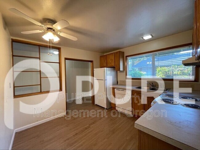 Photo - 14368 SE Lee Ave Unit #2