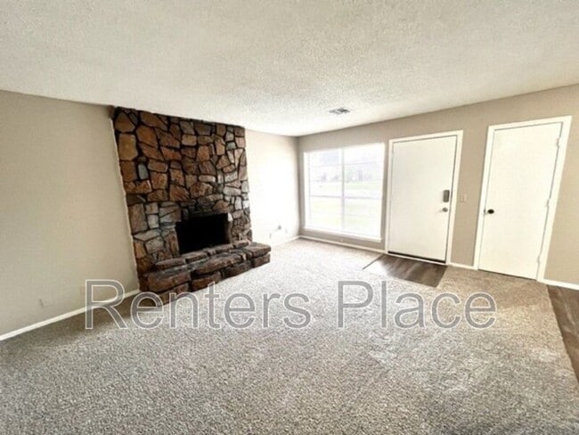 Photo - 8213 N 117th E Ave