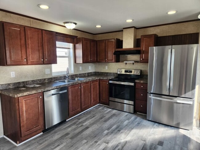 Photo - 3805 7th St NE