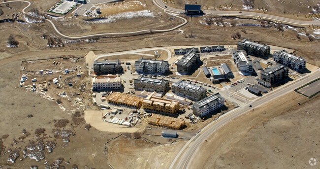 Building Photo - Madison at Canyons, The