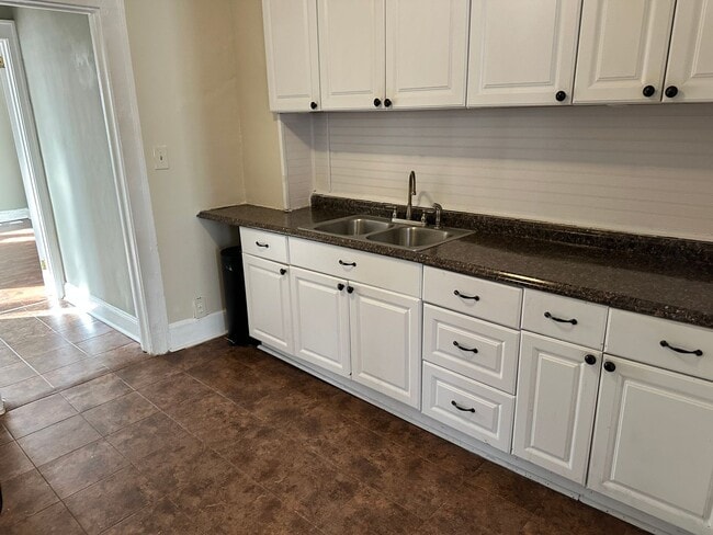 Photo - Adorable One Bedroom Duplex Near Plaza Midwood!