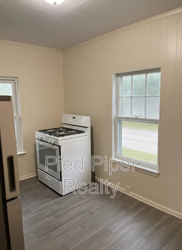 Photo - 810 E Shawnee St