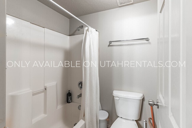 Photo - 843 E 620 N St
