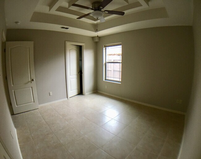 Photo - 4722 N Dogwood St Unidad 4