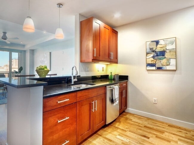 Photo - 100 Station Landing