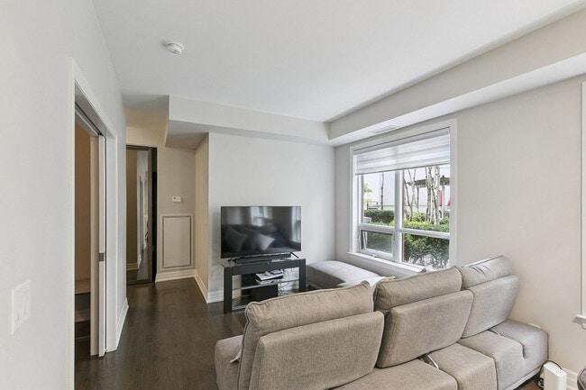 Photo - 15 Rean Dr